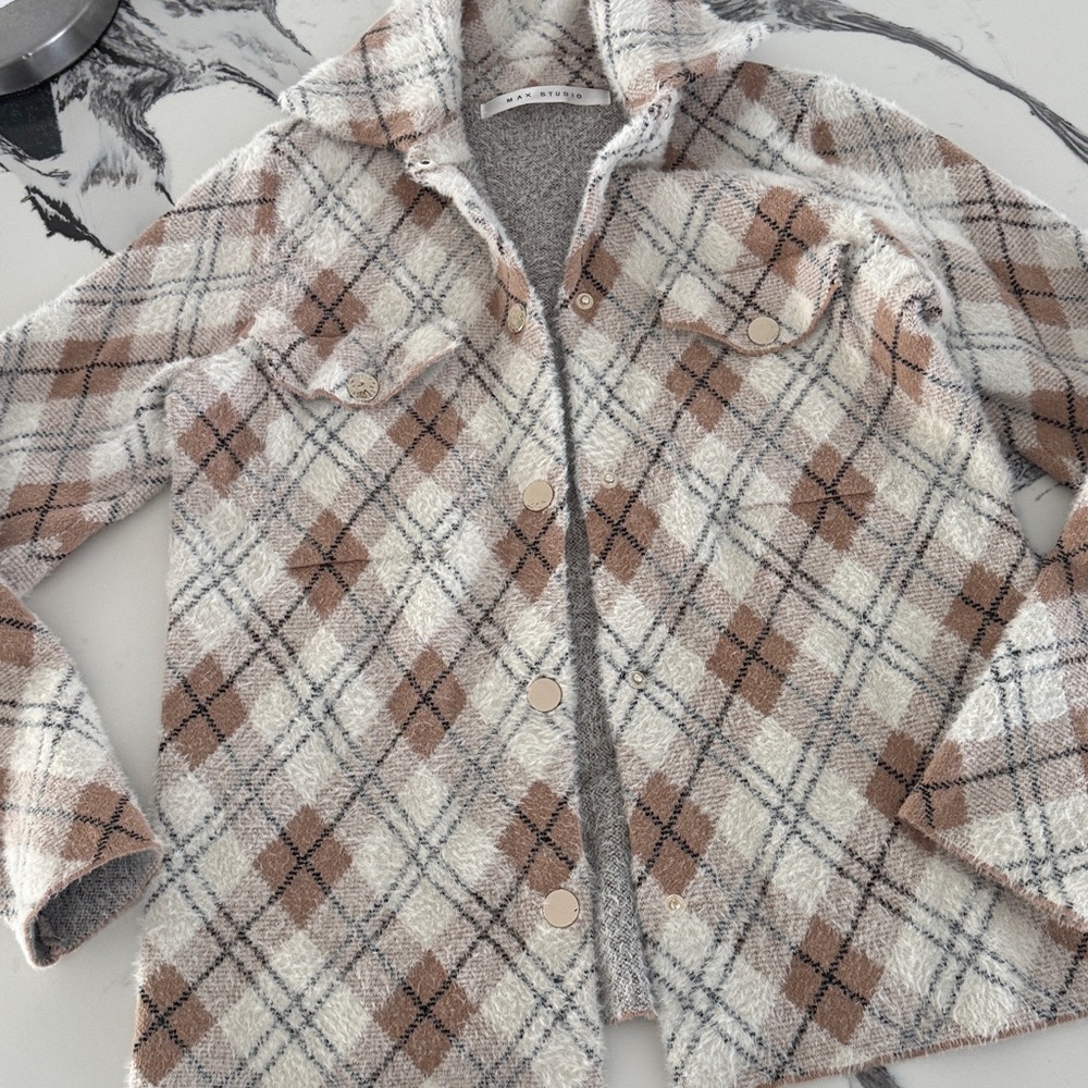 Max studio shacket size small